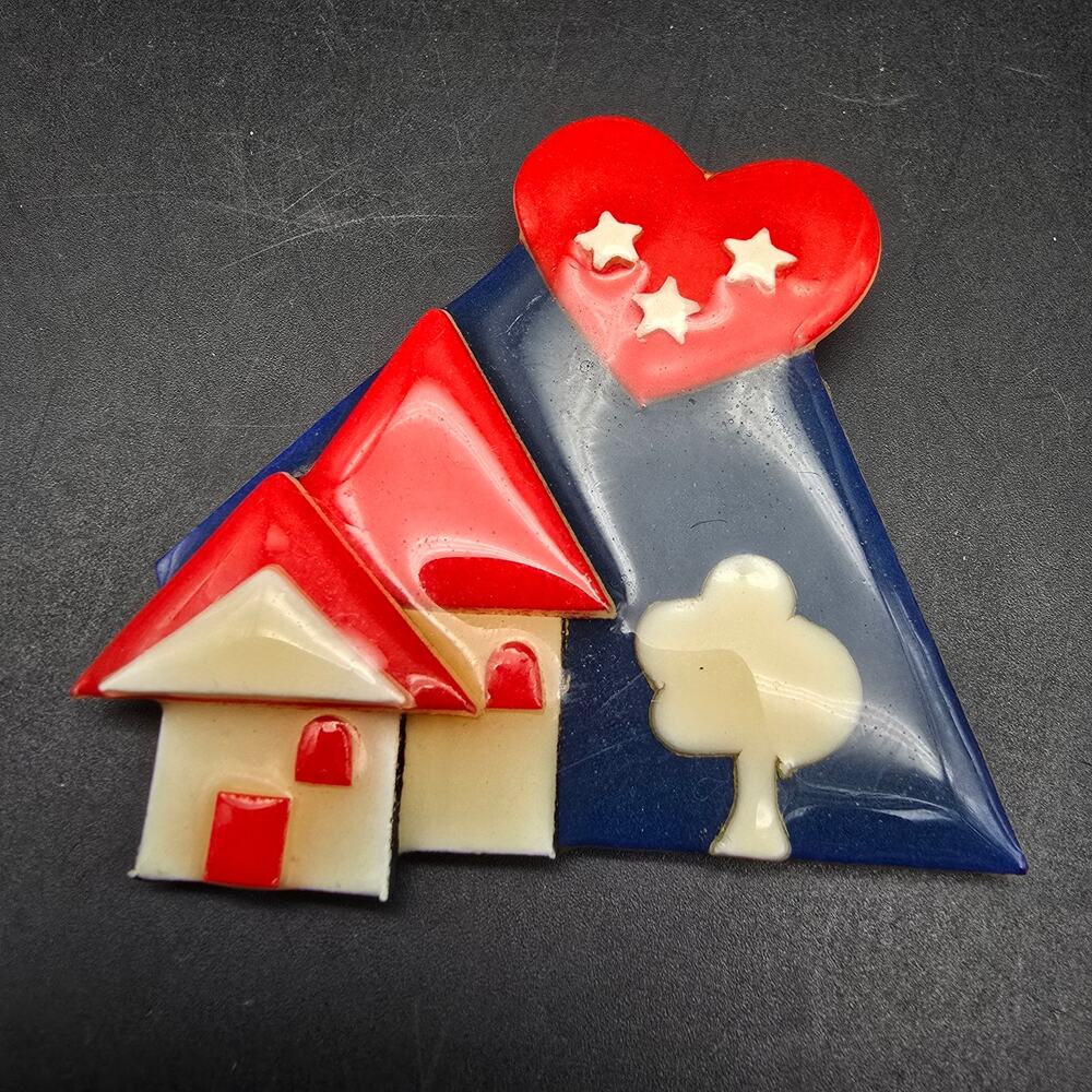 House Pin By Lucinda Brooch Red Houses Heart White Blue